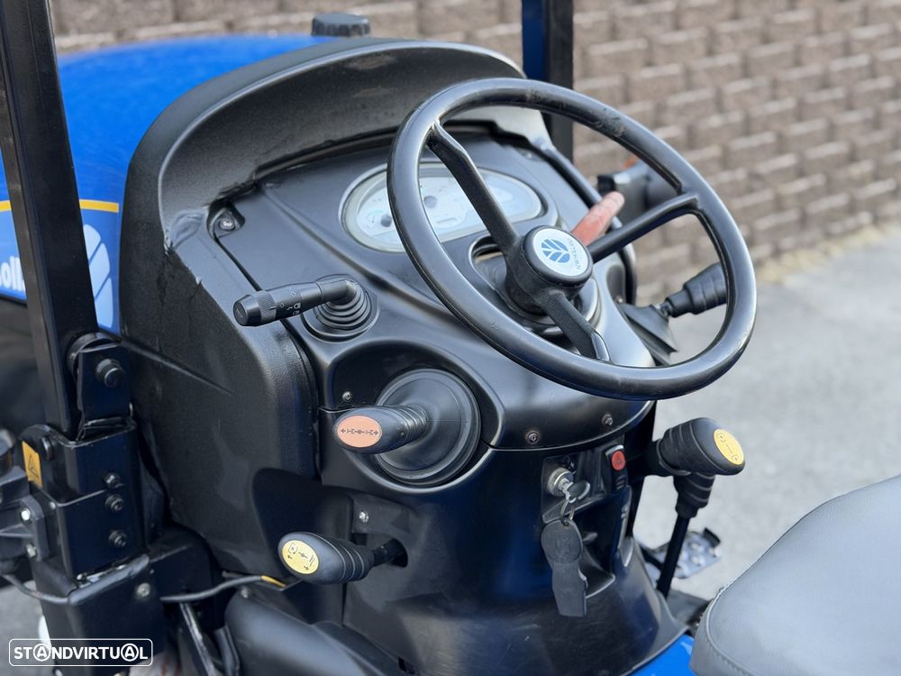 New Holland T3030 4RM - 10