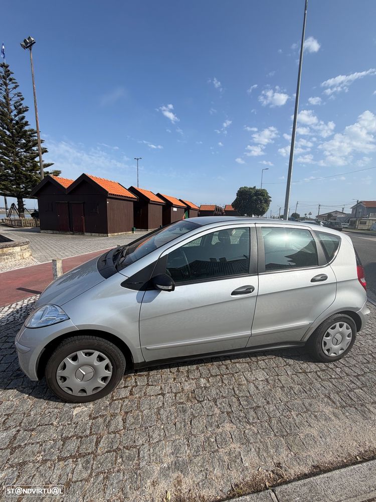 Mercedes-Benz A 150 Classic Edition 10 - 2