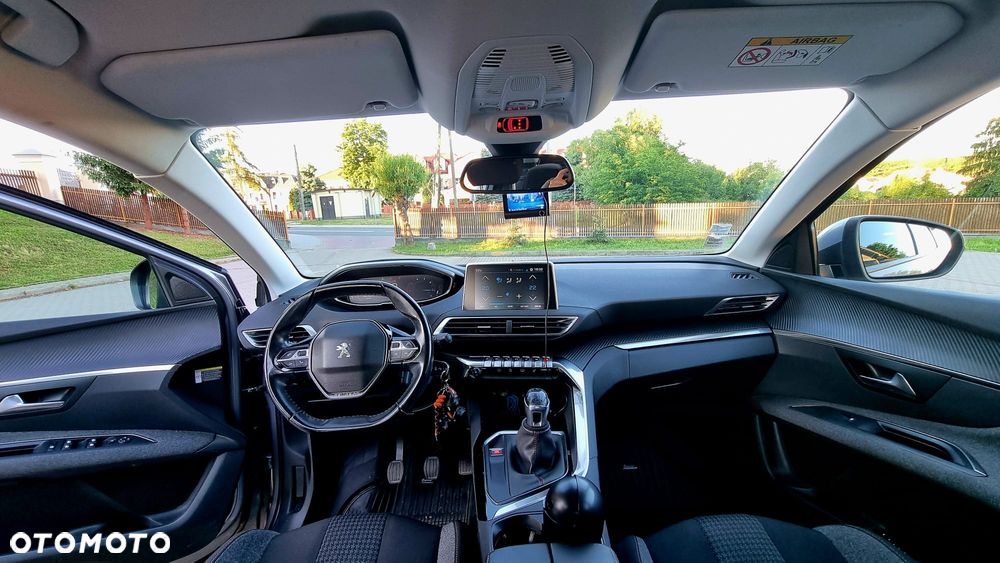 Peugeot 3008 1.6 BlueHDi Allure S&S - 11
