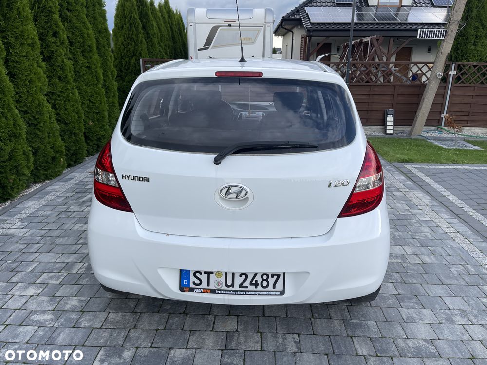 Hyundai i20 - 10