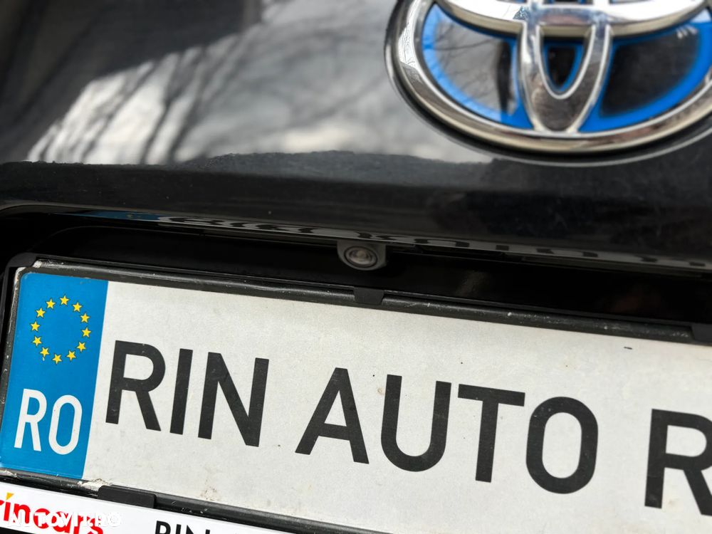 Toyota Corolla 2.0 HSD Dynamic interior Negru - 14