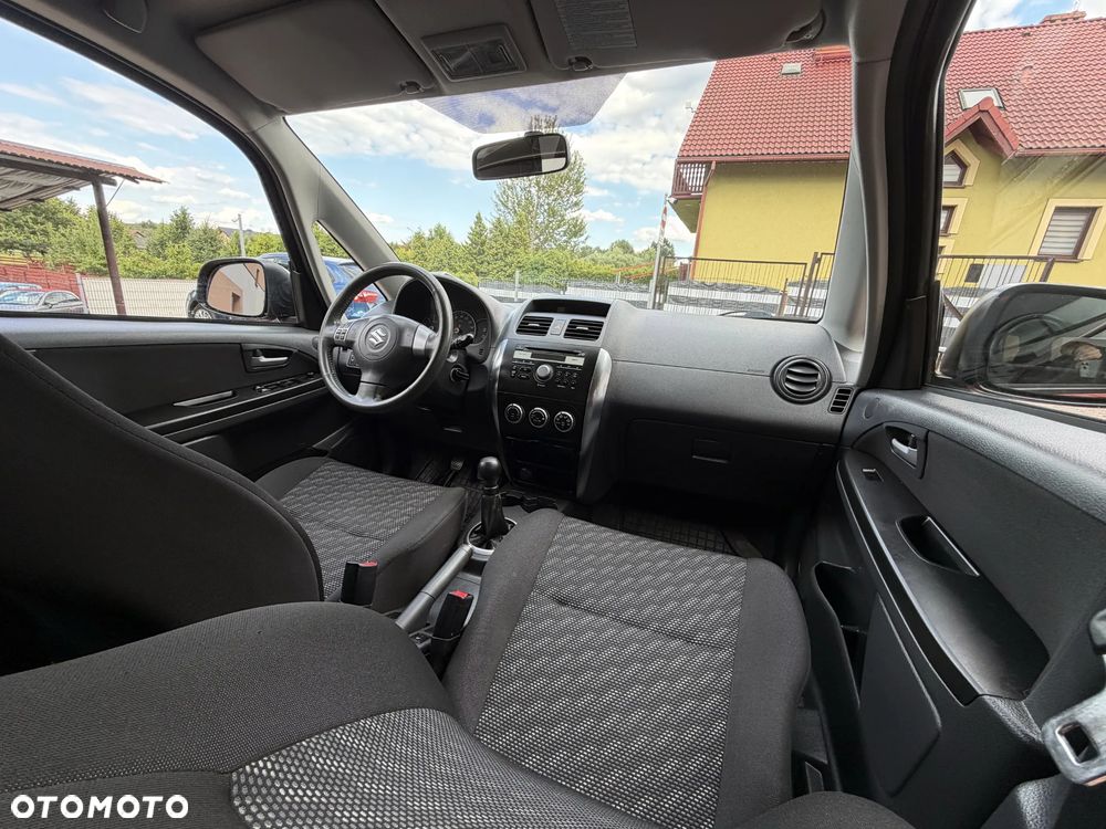 Suzuki SX4 1.6 GS / Premium - 27