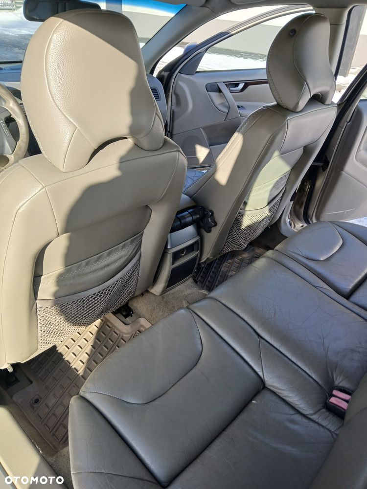 Volvo XC 70 - 6