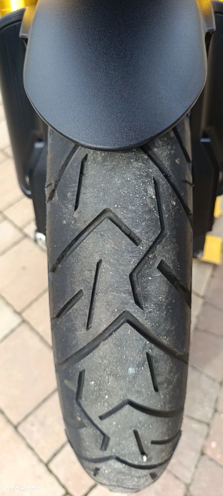 Suzuki V-STROM - 17