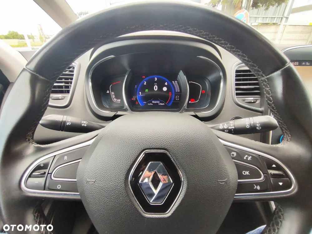 Renault Grand Scenic - 13