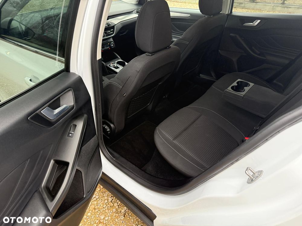Ford Focus - 14
