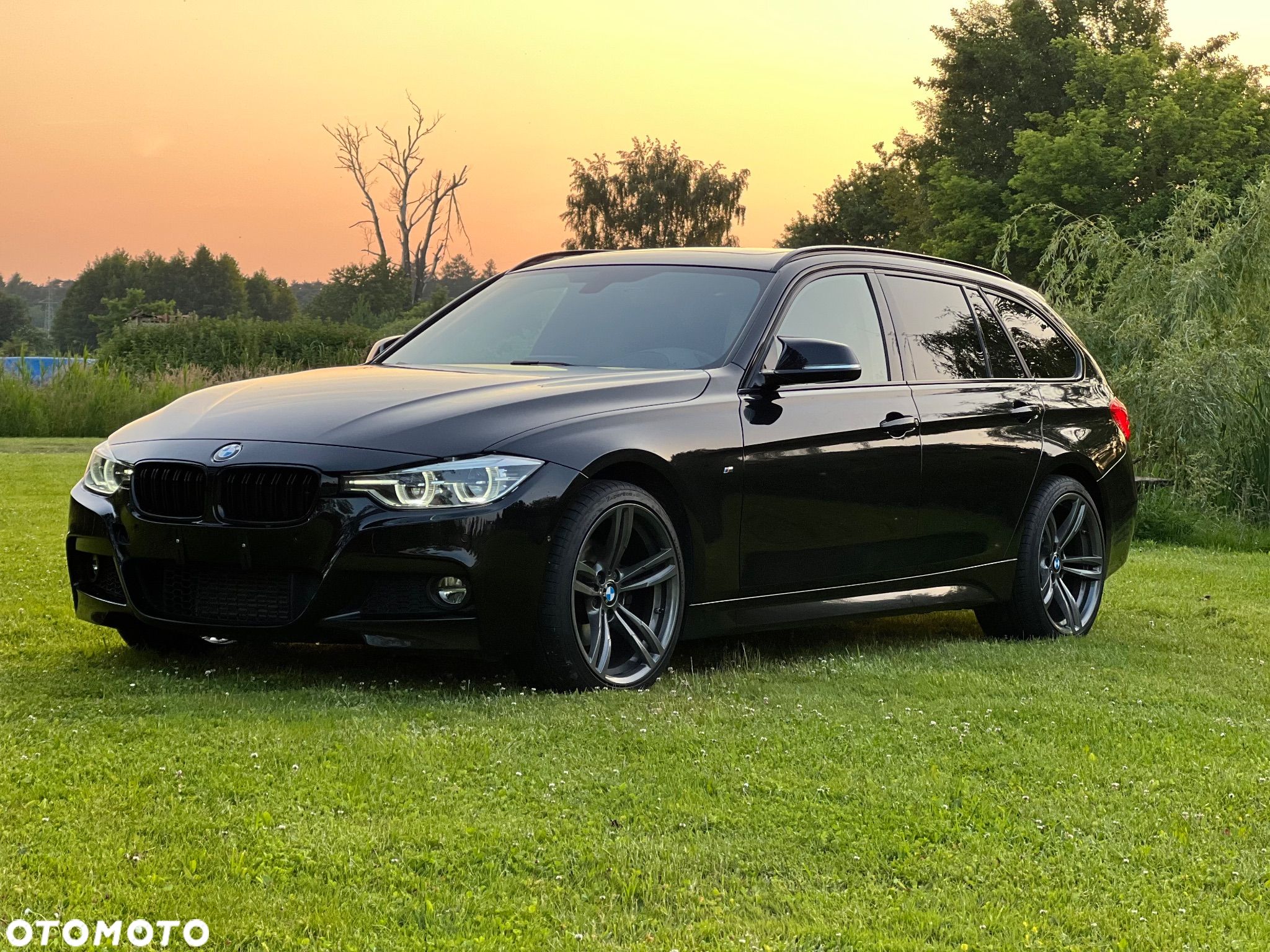 BMW Seria 3 320d Touring xDrive - 1