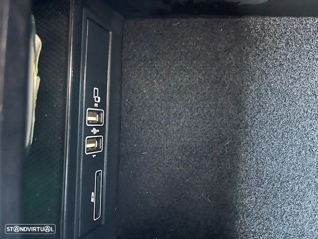 Mercedes-Benz C 200 - 25