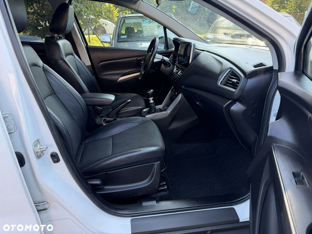 Suzuki S-Cross - 8