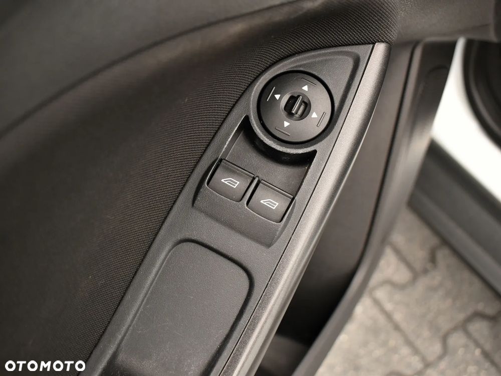 Ford Focus 1.6 Trend - 15