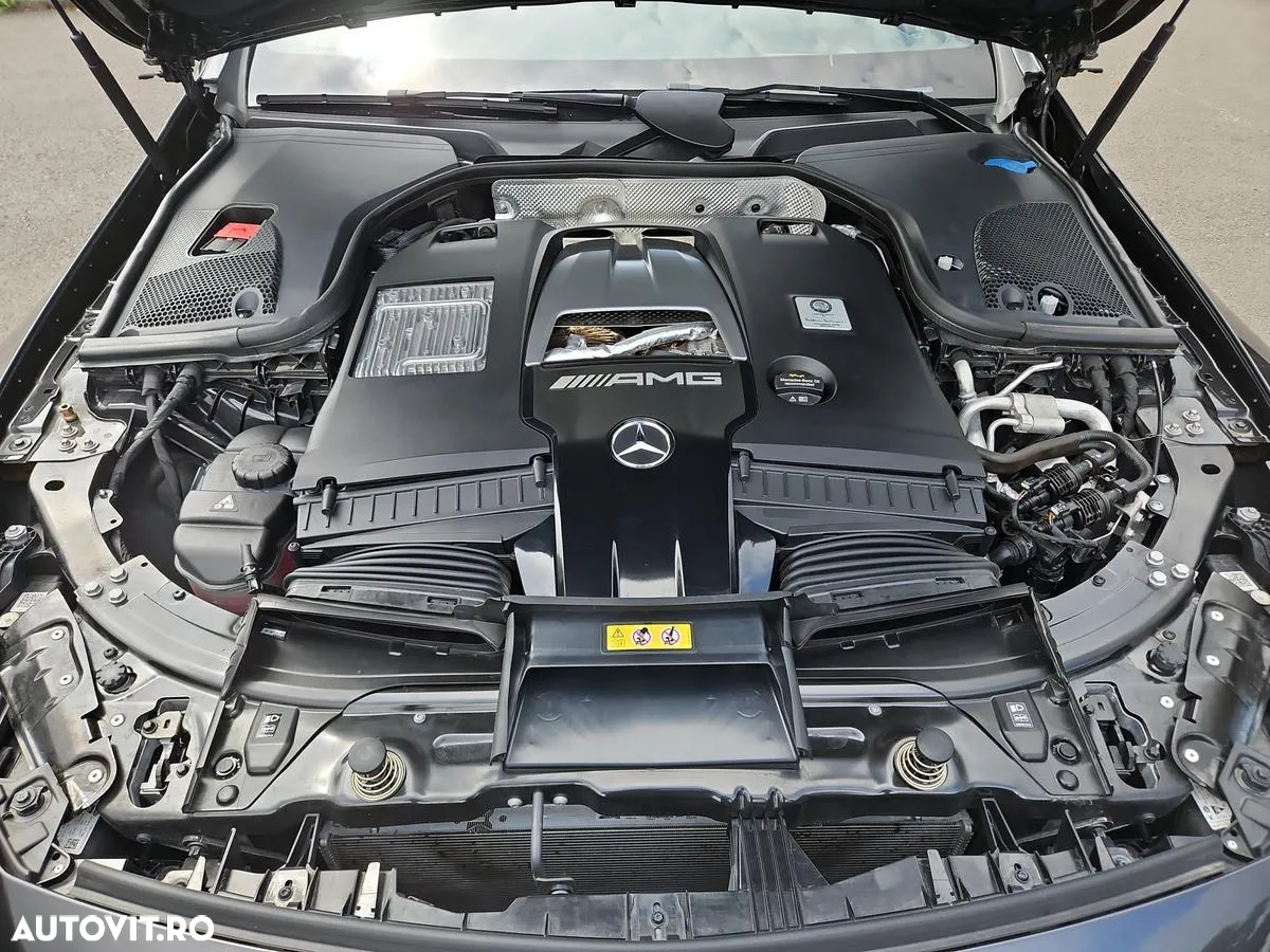Mercedes-Benz AMG GT 63 4MATIC+ Coupe - 28