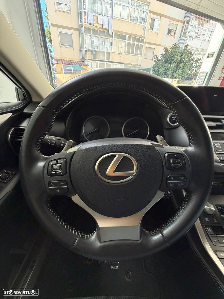 Lexus NX 300h F Sport 4WD - 19