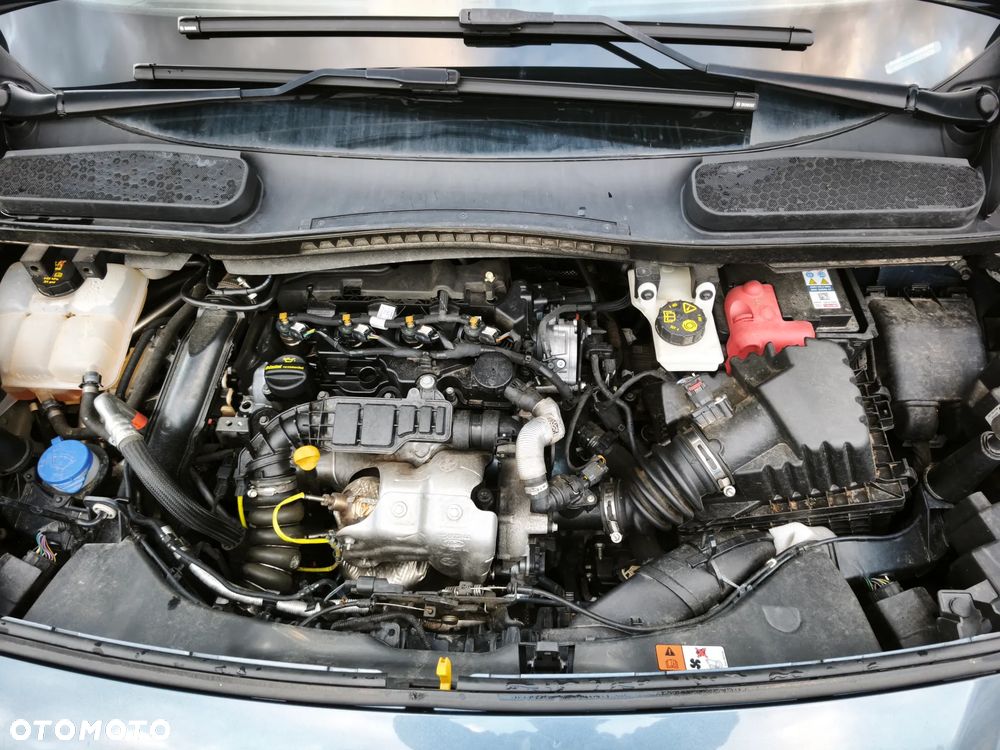 Ford Transit Connect - 11