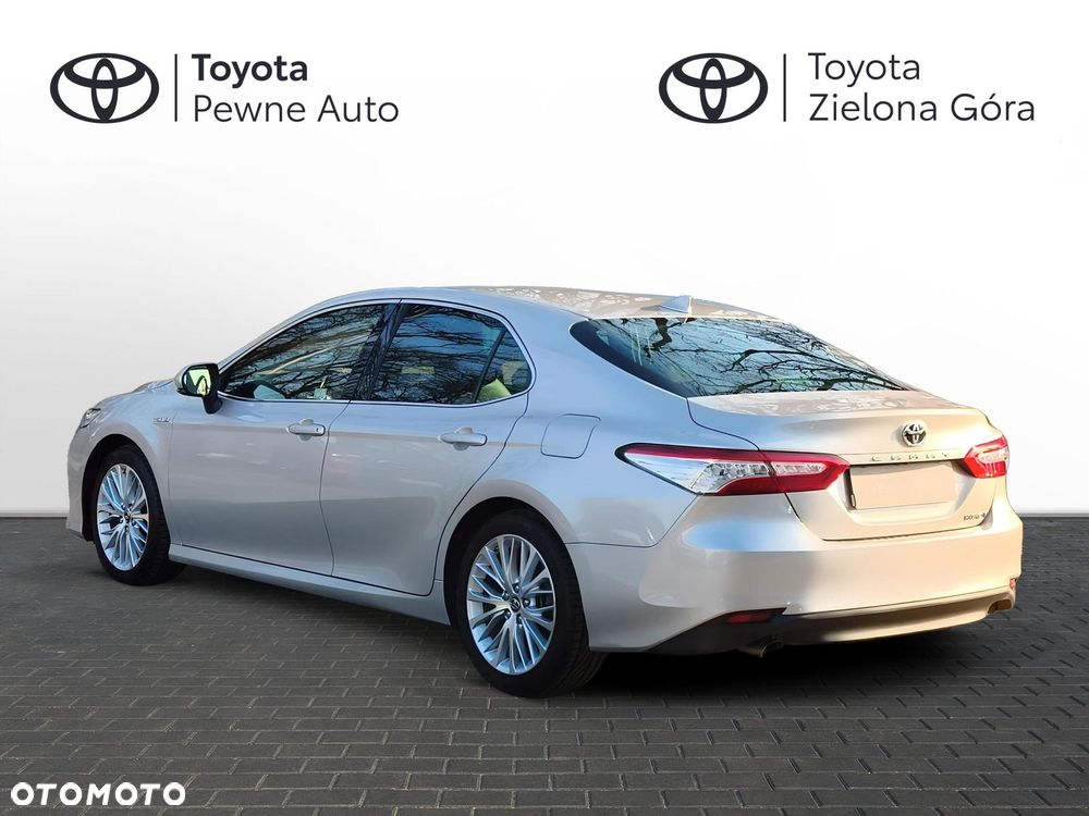 Toyota Camry 2.5 Hybrid Executive CVT - 3