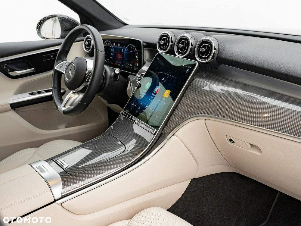 Mercedes-Benz GLC - 30