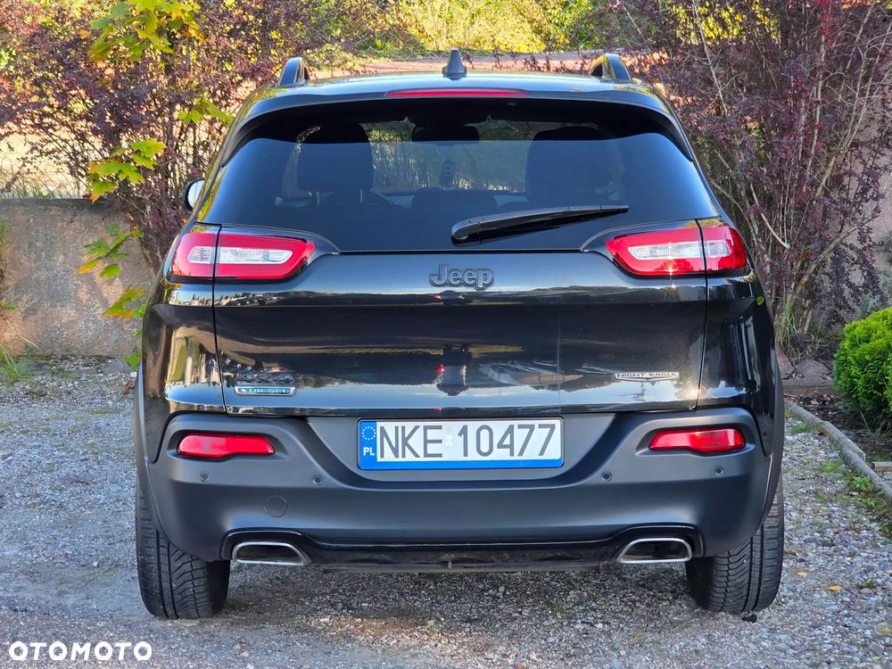 Jeep Cherokee - 12