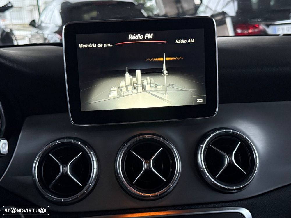 Mercedes-Benz CLA 200 d 7G-DCT AMG Line - 30