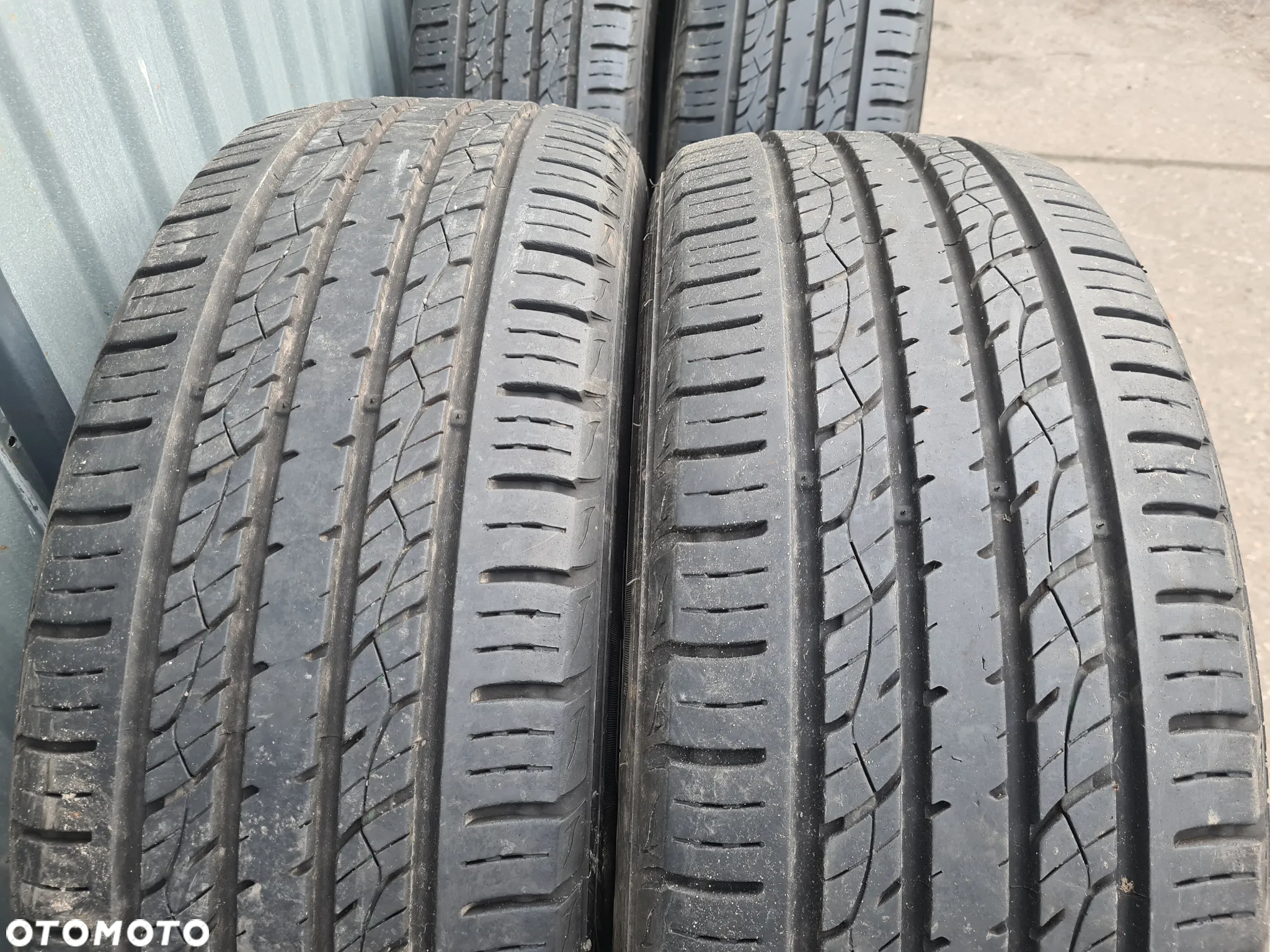 Kumho 1 Crugen Premium 225/55/19 - 4