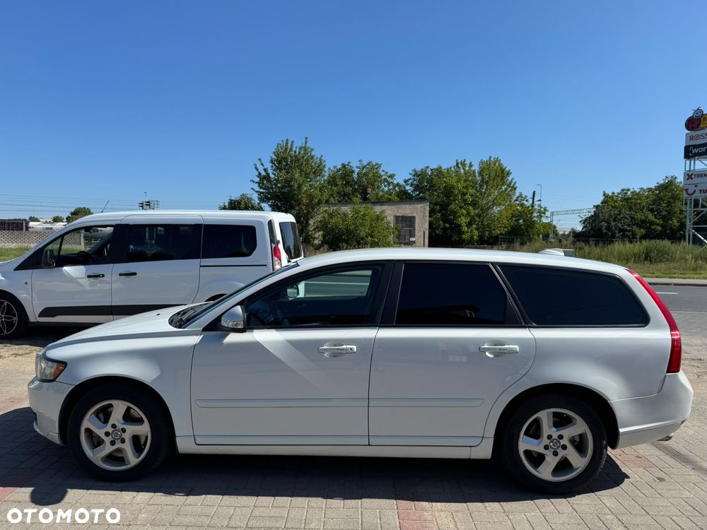 Volvo V50 D3 Momentum - 6