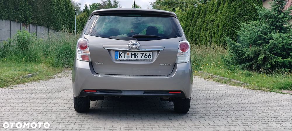 Toyota Corolla Verso - 5