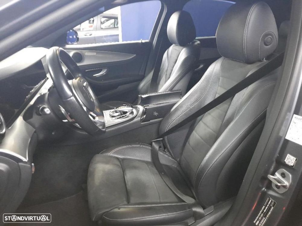 Mercedes-Benz E 220 d AMG - 7