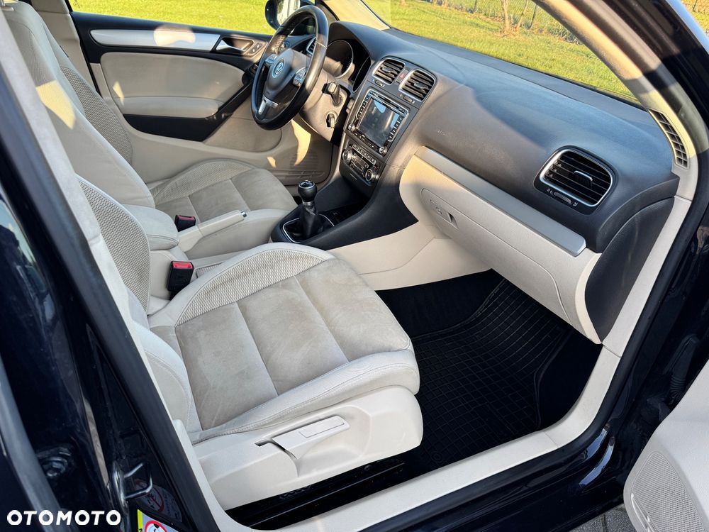 Volkswagen Golf - 16