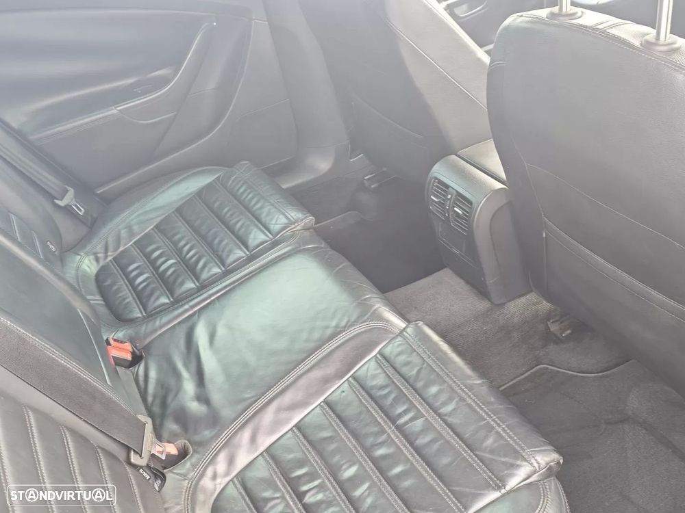 VW Passat - 11