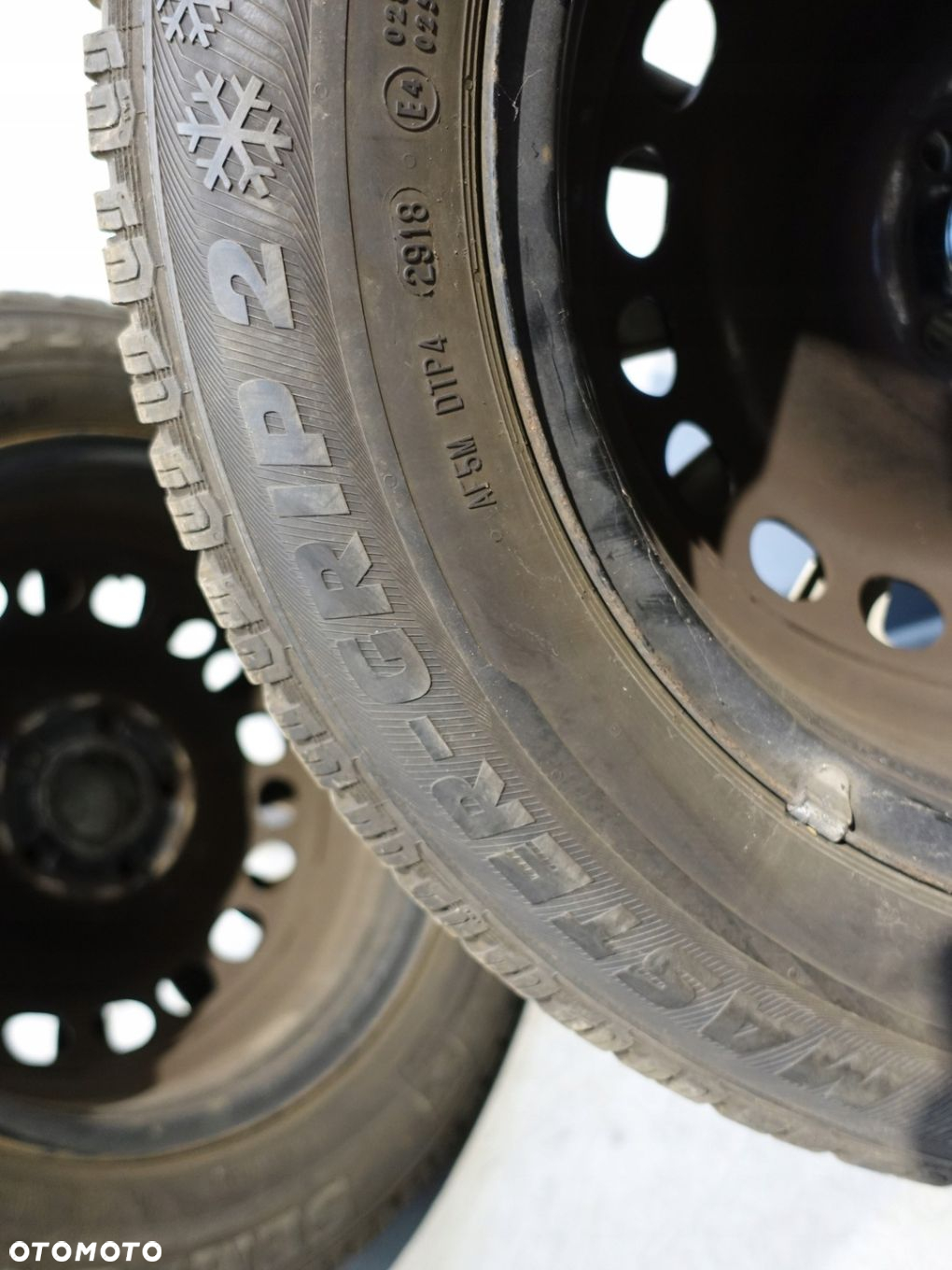 VW BEETLE 5C PASSAT B8 KOŁA OPONY ZIMOWE KOŁPAKI FELGA 4x OPONA 215/60R16 - 13