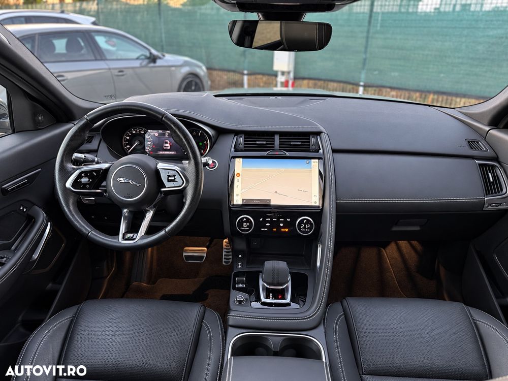 Jaguar E-Pace D200 AWD R-Dynamic SE - 6