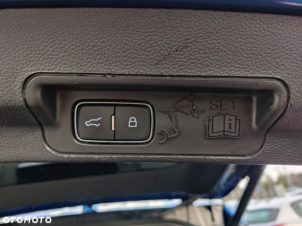 Ford Explorer 3.0 EcoBoost PHEV 4WD ST-Line - 26