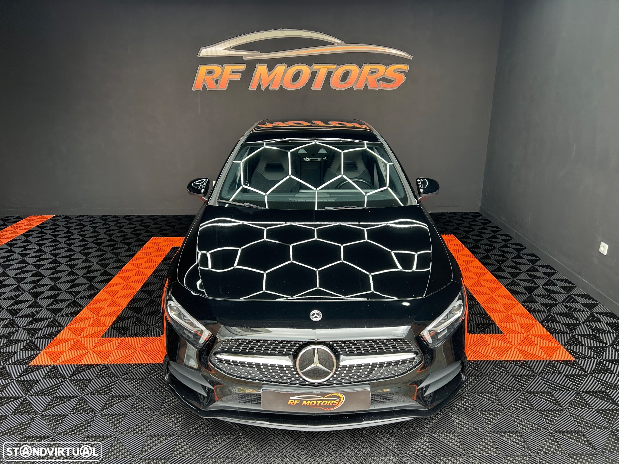 Mercedes-Benz A 250 e AMG Line - 20