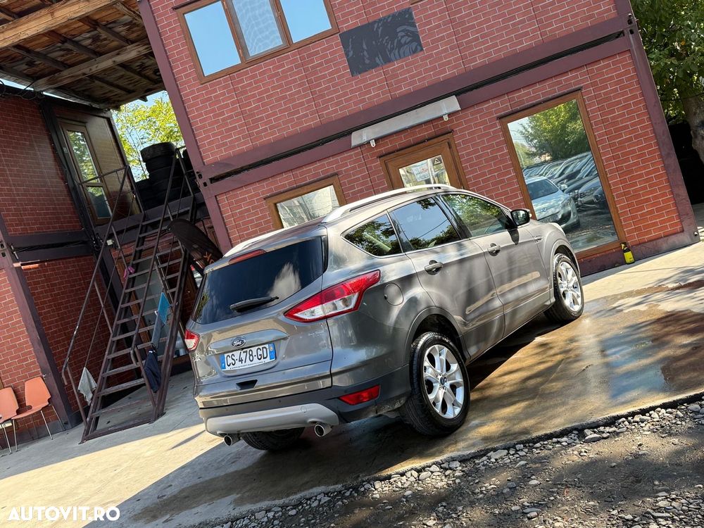 Ford Kuga - 3