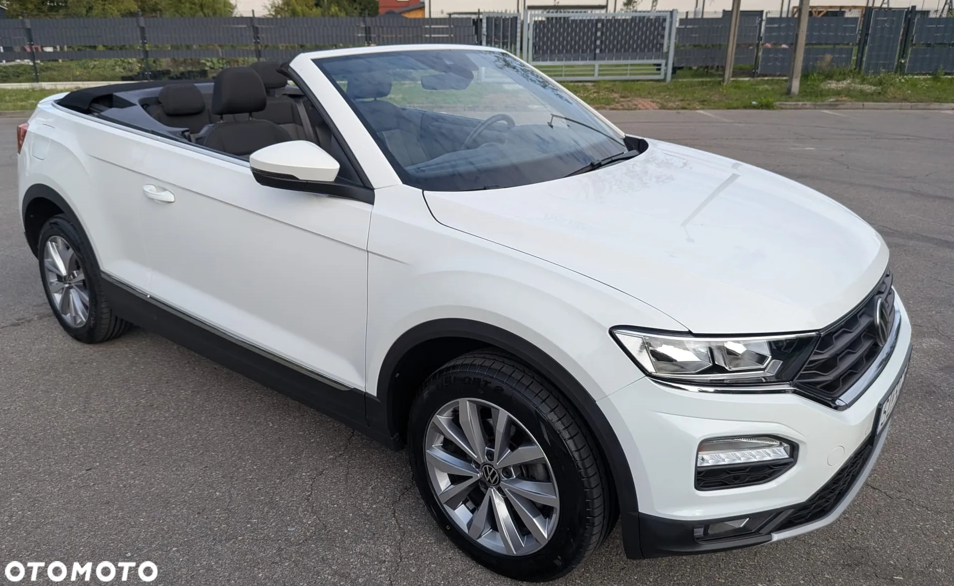 Volkswagen T-Roc - 3