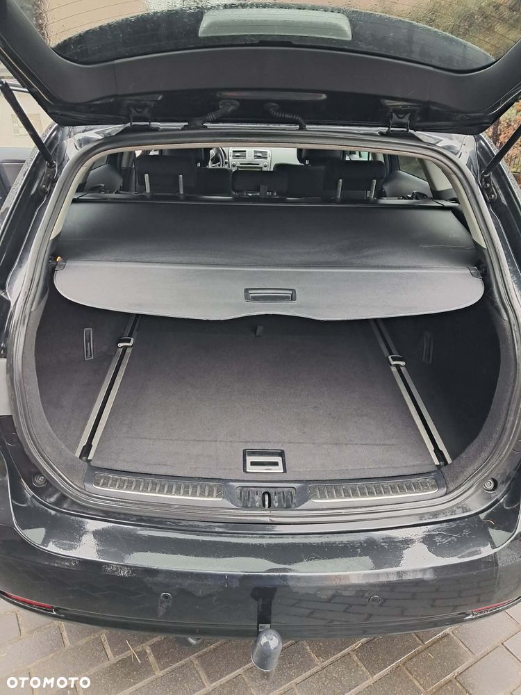 Toyota Avensis 1.8 Sol - 5