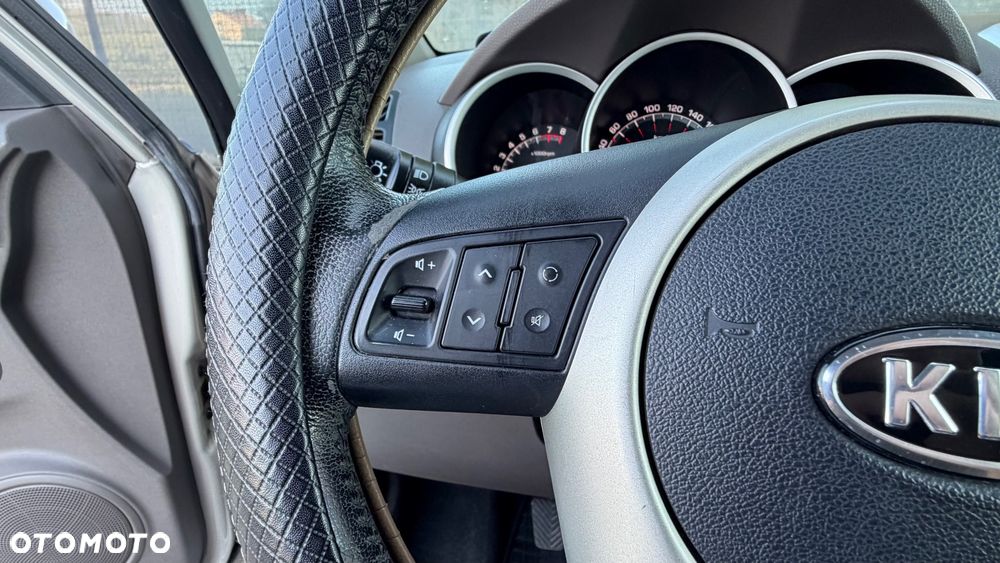 Kia Venga 1.4 L - 17