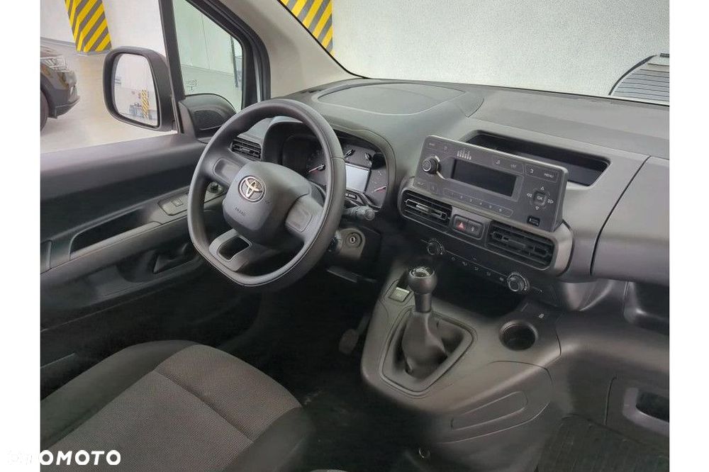 Toyota ProAce 1.5 D-4D Standard Active 2.3t SalonPL VAT23% - 8