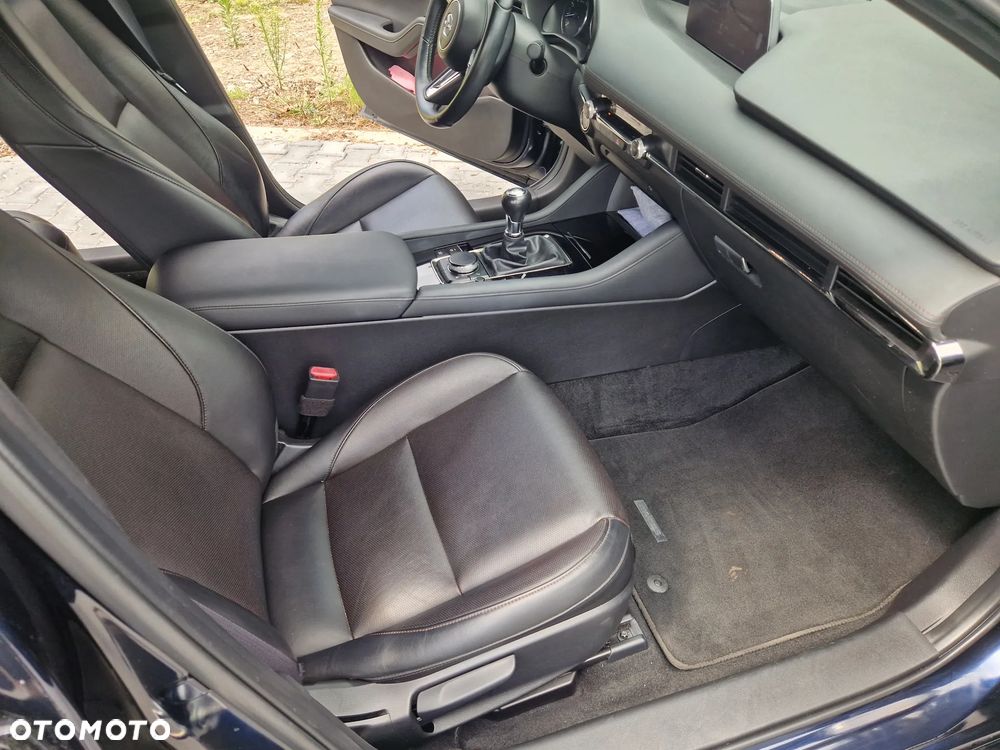Mazda 3 SKYACTIV-X 2.0 M-Hybrid SELECTION - 30