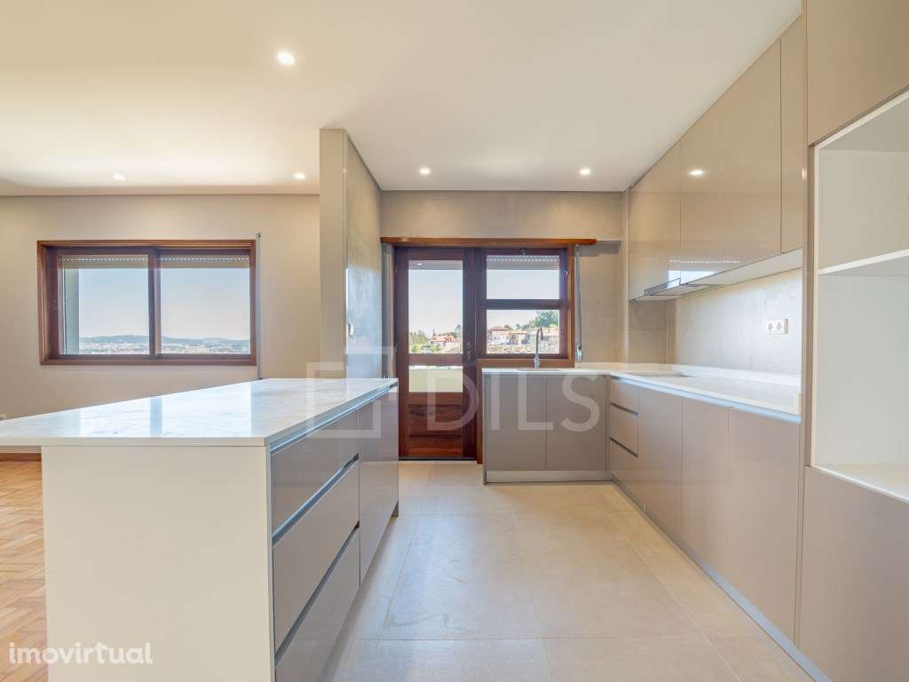 Apartamento T3+1 na Avenida da República - Grande imagem: 5/45