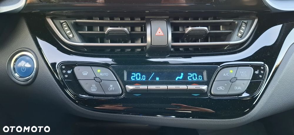 Toyota C-HR Style Selection - 29