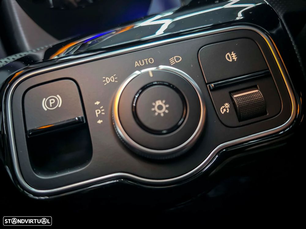 Mercedes-Benz CLA 250 e 8G-DCT AMG Line Advanced Plus - 30