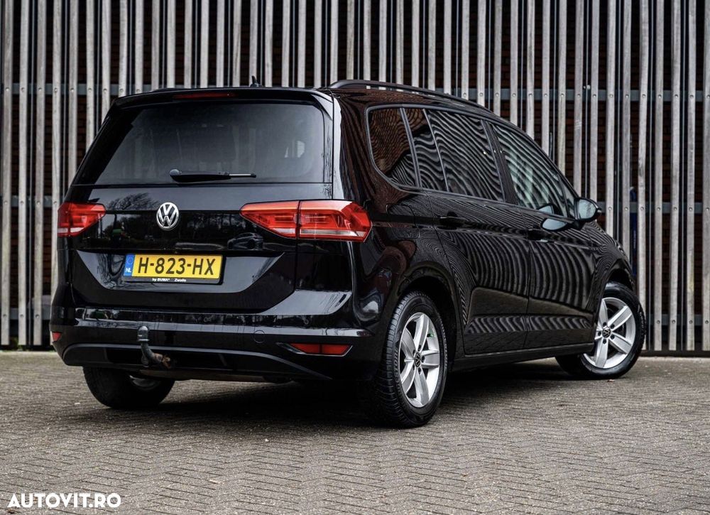 Volkswagen Touran 1.5 TSI ACT OPF Highline - 2