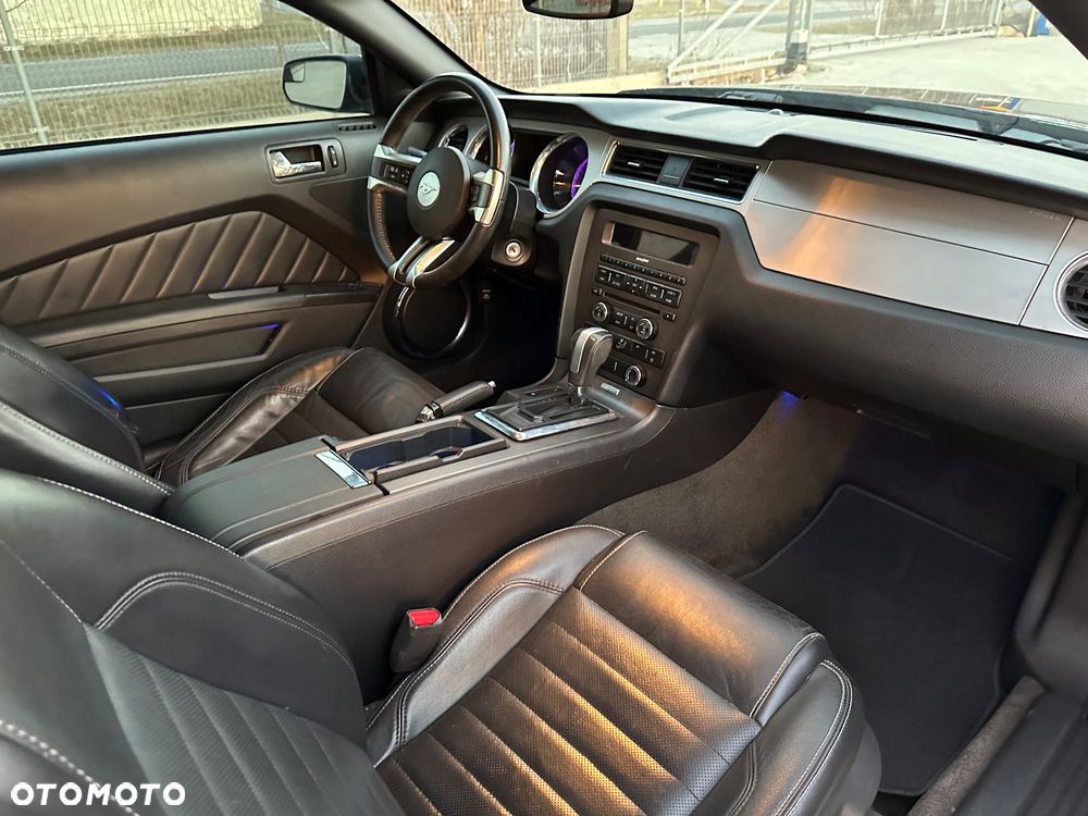 Ford Mustang 3.7 V6 Premium - 10