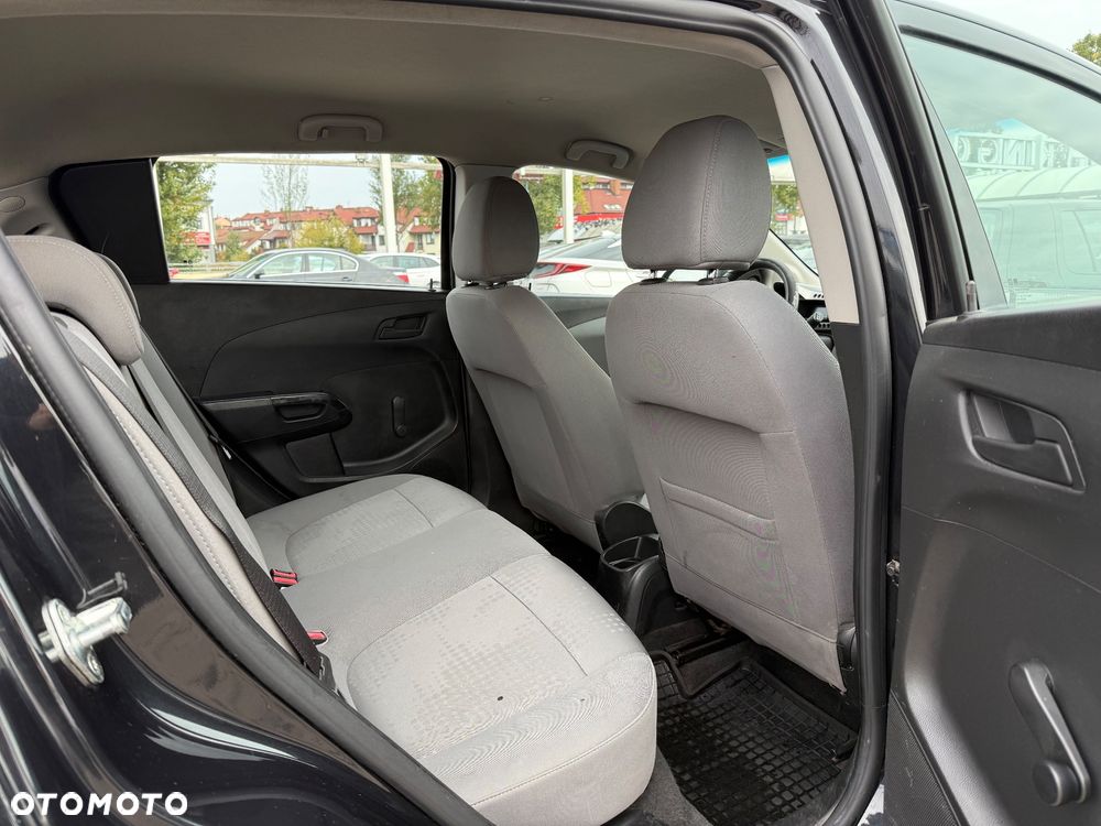 Chevrolet Aveo 1.2 LS - 11