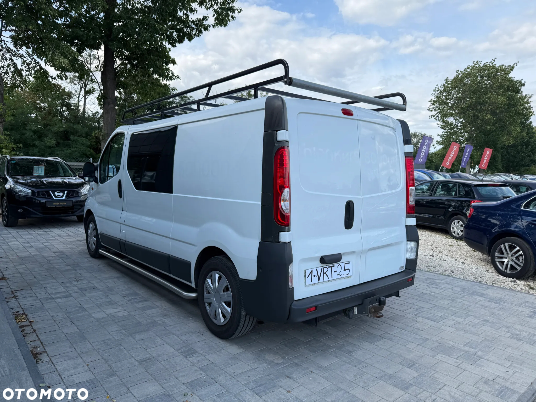 Opel Vivaro L2H1 2.9t - 21