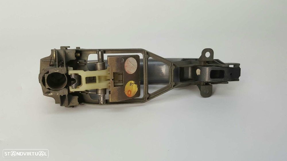 PUXADOR EXTERIOR FRENTE DIREITO VOLKSWAGEN TOUAREG (7LA) TDI R5 - 4