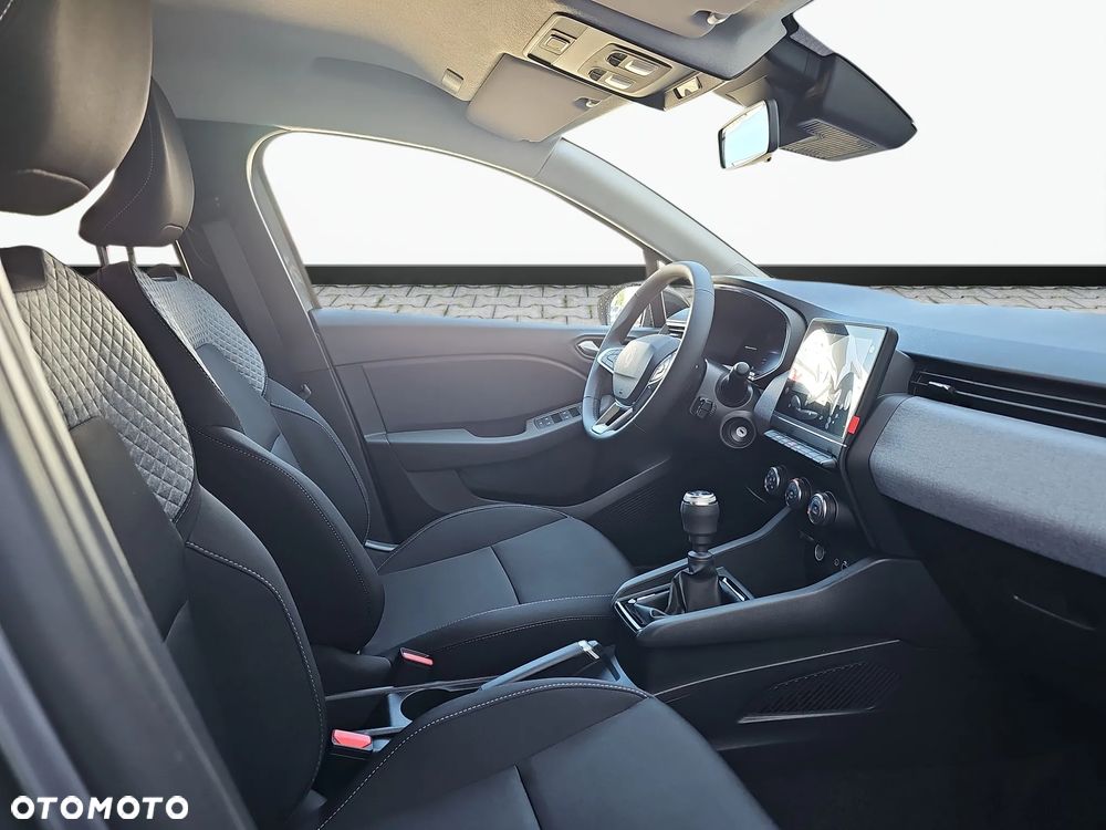 Renault Clio - 28