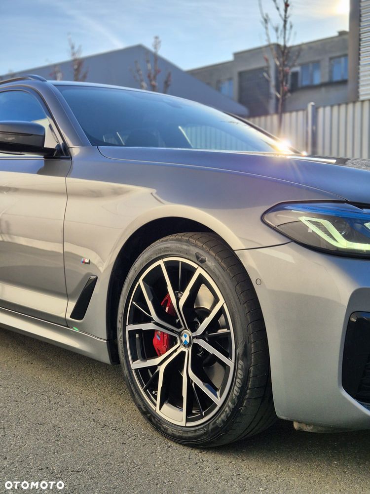 BMW Seria 5 520d xDrive mHEV M Sport sport - 11