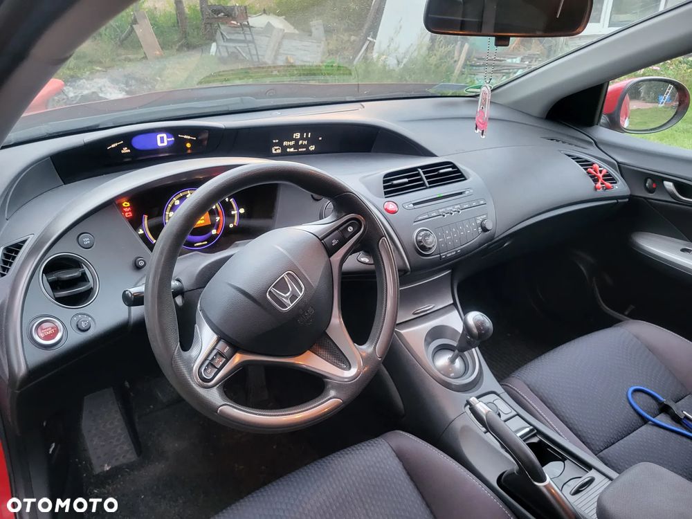 Honda Civic 1.4 i-VTEC - 8