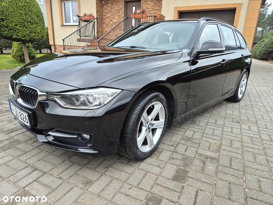 BMW Seria 3 320d xDrive - 12