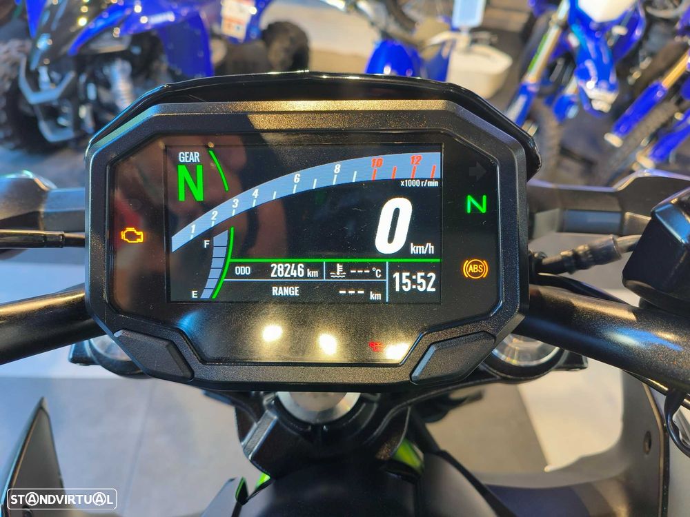Kawasaki ER Z650 - 10